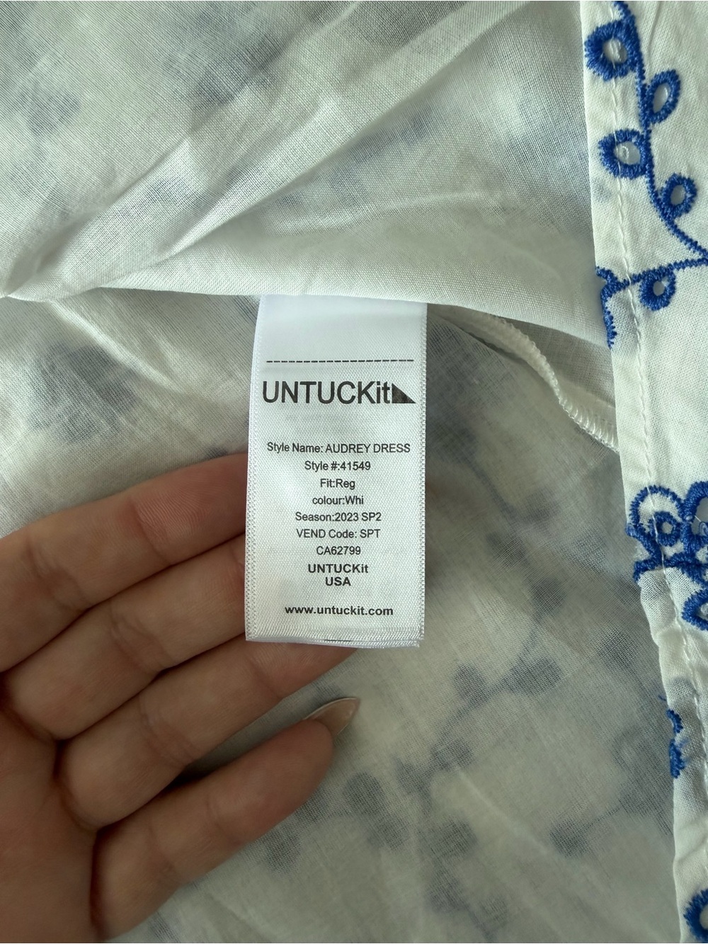 UNTUCKit Audrey Dress Size 12 White Blue Embroidered Belted Shirt Dress - Picture 5 of 8